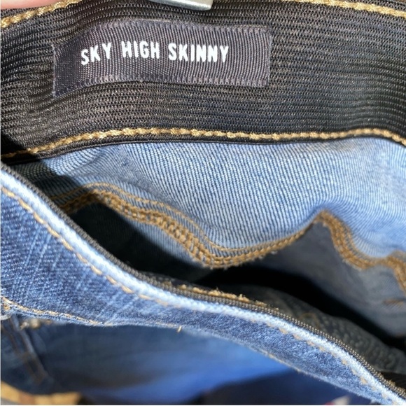 Torrid Sky High Skinny Medium Wash Jeans - Picture 7 of 8